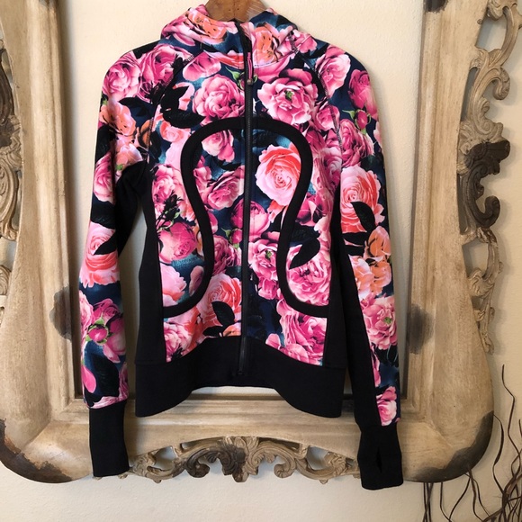 lululemon athletica Jackets & Blazers - {Lululemon} Secret Garden Hoodie